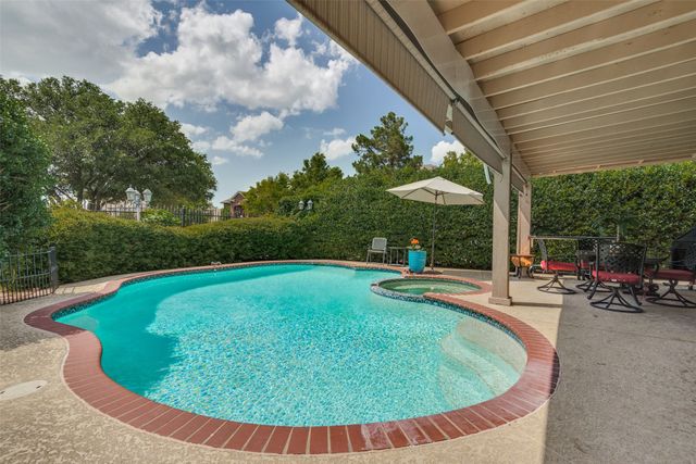 6417 Creekdale Drive, The Colony, TX 75056