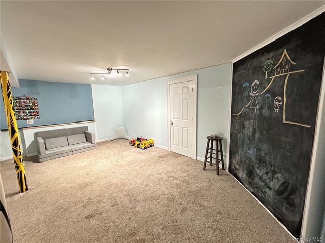 53 Daly Road, Middletown, NY 10940