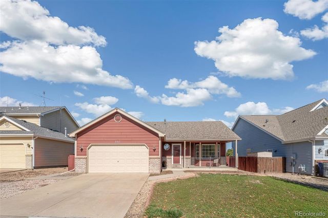 2217 Waylon Drive, Johnstown, CO 80534