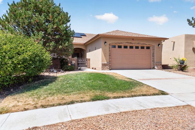 10811 Saltillo Street NW, Albuquerque, NM 87114