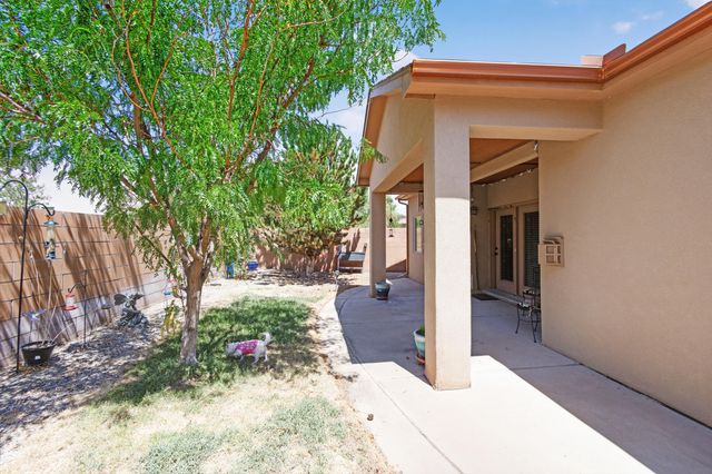 10811 Saltillo Street NW, Albuquerque, NM 87114