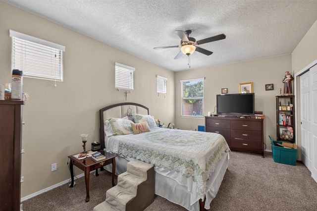 10811 Saltillo Street NW, Albuquerque, NM 87114