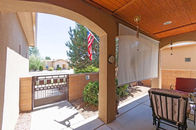 10811 Saltillo Street NW, Albuquerque, NM 87114