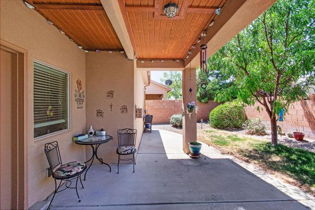 10811 Saltillo Street NW, Albuquerque, NM 87114