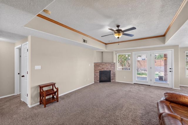 10811 Saltillo Street NW, Albuquerque, NM 87114