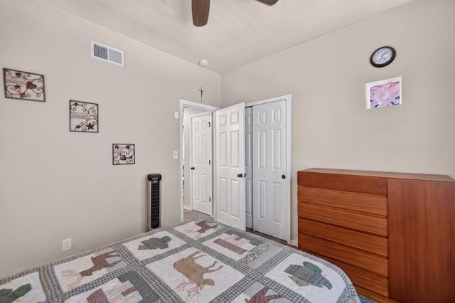 10811 Saltillo Street NW, Albuquerque, NM 87114