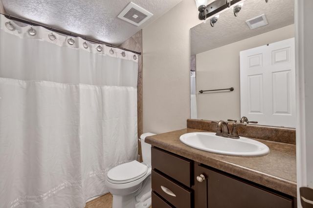 10811 Saltillo Street NW, Albuquerque, NM 87114