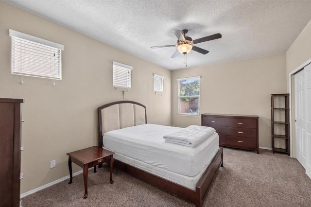 10811 Saltillo Street NW, Albuquerque, NM 87114