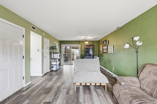 1832 Vail Court SE, Albuquerque, NM 87106