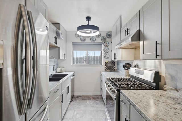 1832 Vail Court SE, Albuquerque, NM 87106
