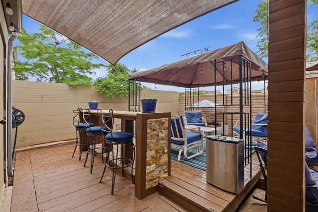 1832 Vail Court SE, Albuquerque, NM 87106