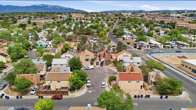 1832 Vail Court SE, Albuquerque, NM 87106
