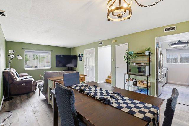 1832 Vail Court SE, Albuquerque, NM 87106