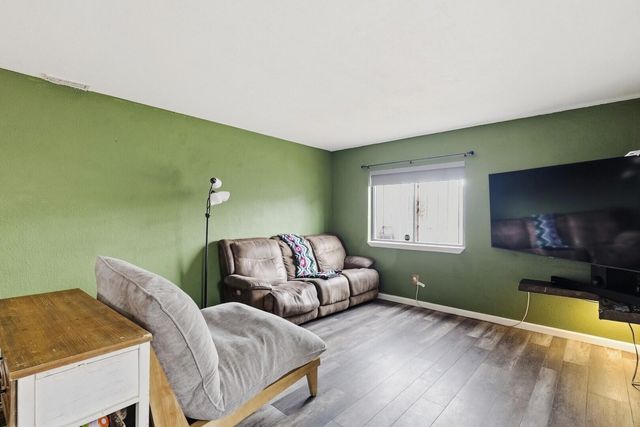 1832 Vail Court SE, Albuquerque, NM 87106
