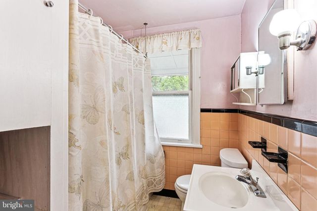 404--406 FULTON ST, Riverton, NJ 08077