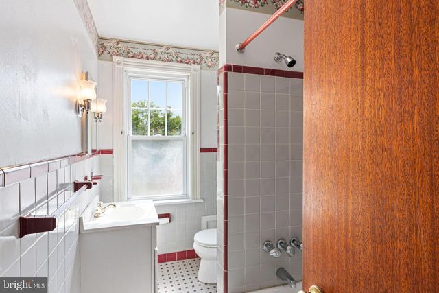 404--406 FULTON ST, Riverton, NJ 08077