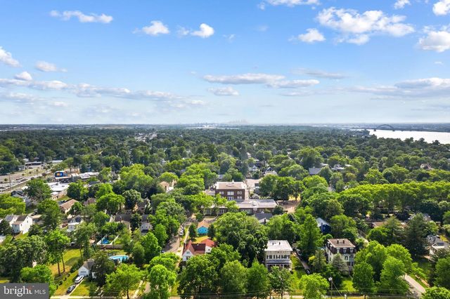 404--406 FULTON ST, Riverton, NJ 08077