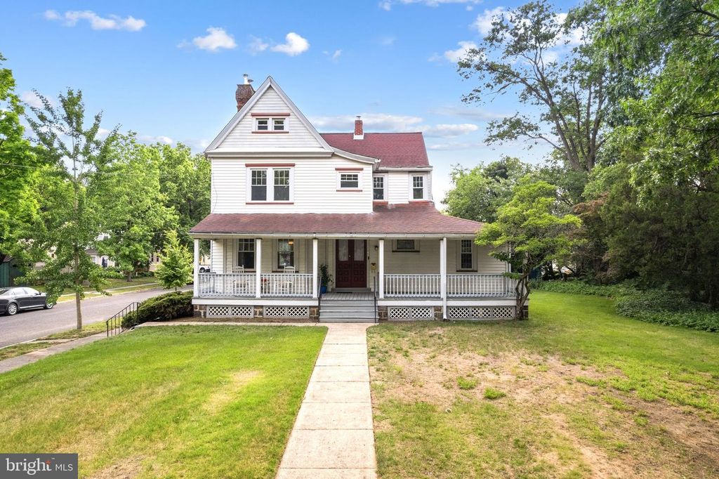 404--406 FULTON ST, Riverton, NJ 08077