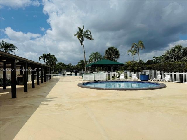 6970 SW 110th Pl, Miami, FL 33173