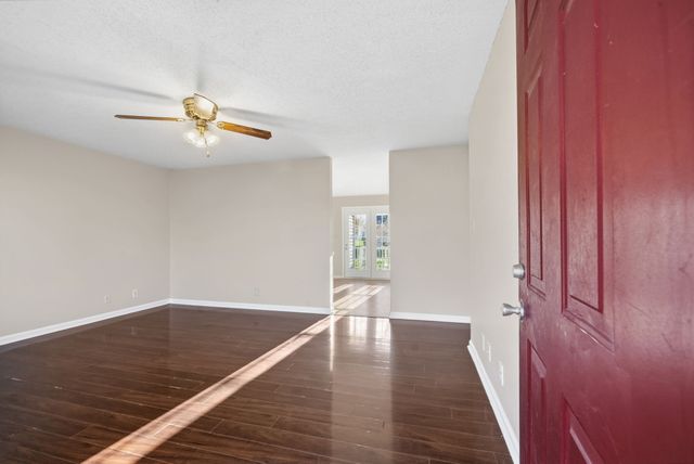 563 Bridgette Dr, Clarksville, TN 37042