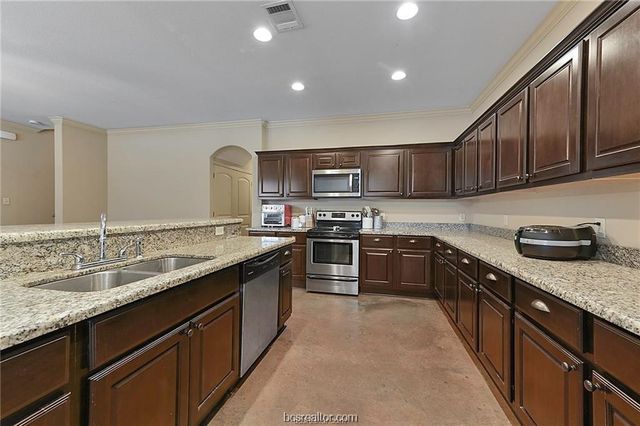 3120 Cullen Trail, College Station, TX 77845