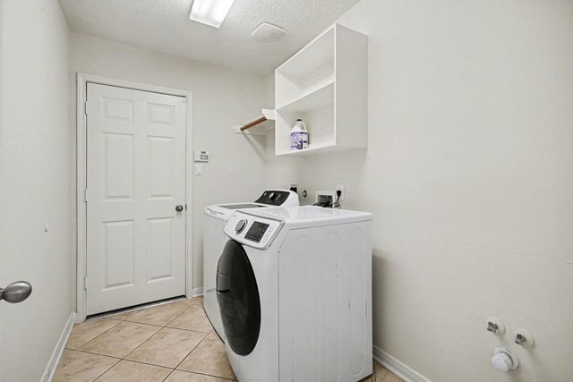 2742 Villa Pisa Lane, League City, TX 77573
