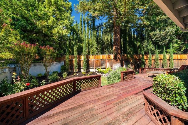 207 Kingswood Ct, Danville, CA 94506