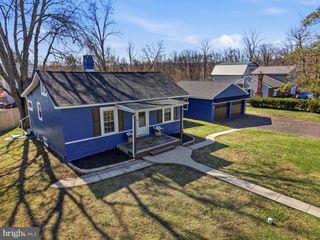 292 WALTER RD, Chalfont, PA 18914