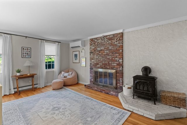 40 Stowe Rd, Grafton, MA 01519