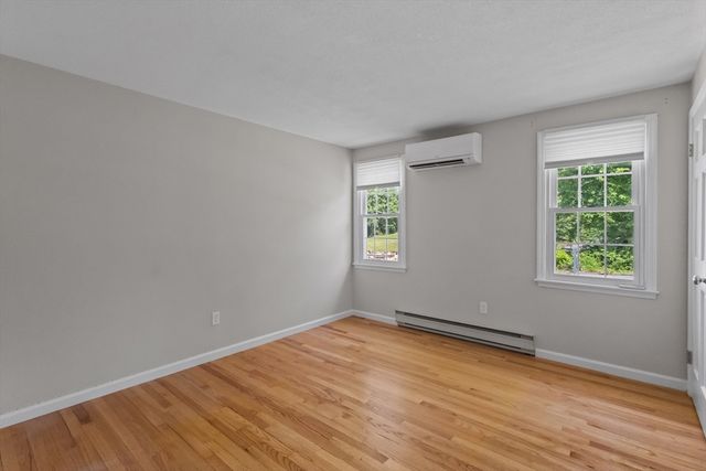 40 Stowe Rd, Grafton, MA 01519