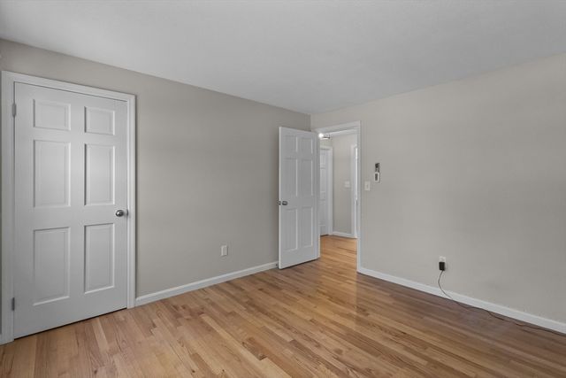40 Stowe Rd, Grafton, MA 01519