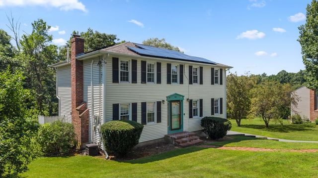 40 Stowe Rd, Grafton, MA 01519