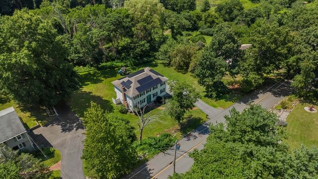 40 Stowe Rd, Grafton, MA 01519