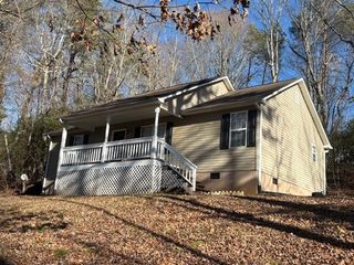 124 Tradewinds Road, Cleveland, GA 30528