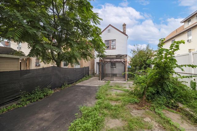 104-49 124th Street, Richmond Hill S., NY 11419
