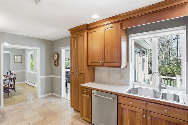 18 Brian Rd, Chelmsford, MA 01824