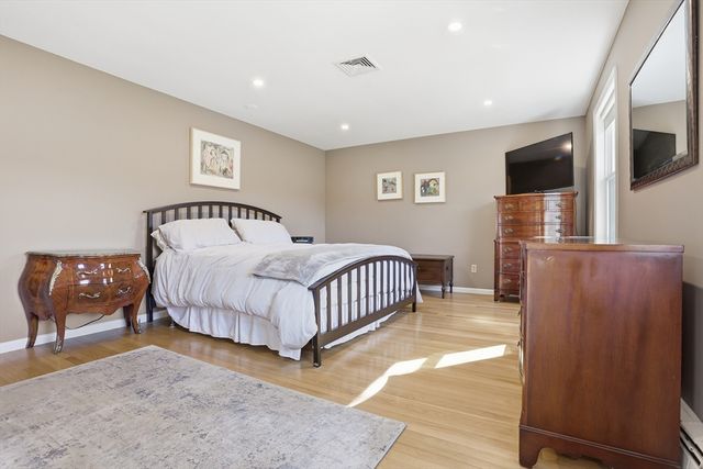 18 Brian Rd, Chelmsford, MA 01824