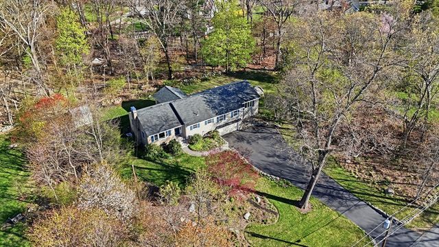 18 Brian Rd, Chelmsford, MA 01824