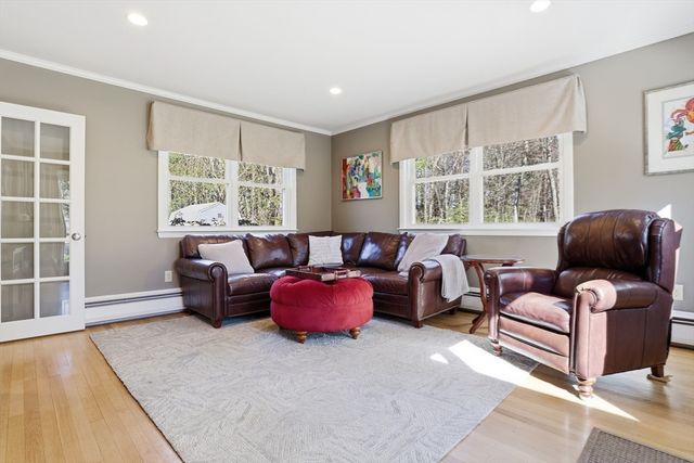 18 Brian Rd, Chelmsford, MA 01824