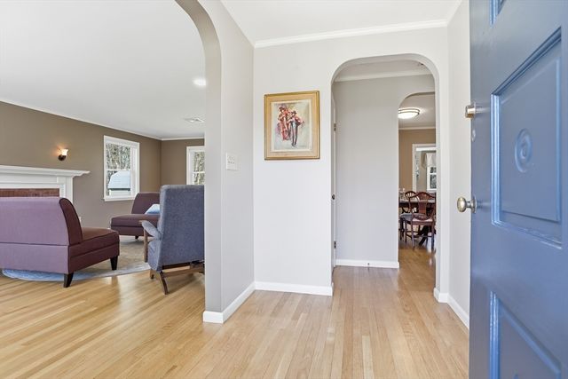 18 Brian Rd, Chelmsford, MA 01824