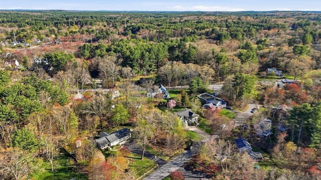 18 Brian Rd, Chelmsford, MA 01824