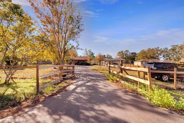 5201 PLESS ROAD, Plant City, FL 33565