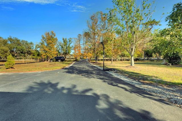 5201 PLESS ROAD, Plant City, FL 33565