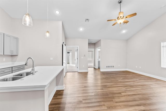 2728 Amelia Ln., Salina, KS 67401