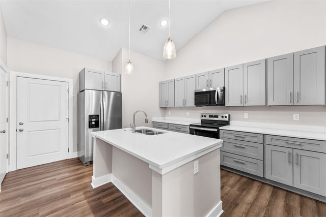 2728 Amelia Ln., Salina, KS 67401