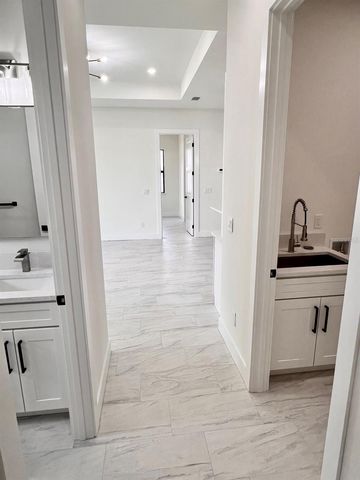 9245 BOCA GRANDE AVENUE, Englewood, FL 34224