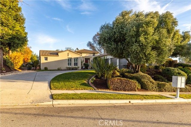 843 Hacienda Circle, Paso Robles, CA 93446