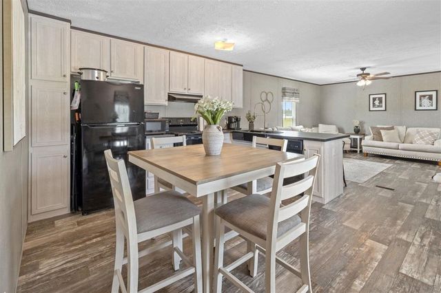 411 Amanda Dr Drive, Reeves, LA 70658