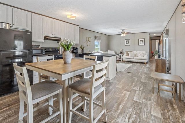 411 Amanda Dr Drive, Reeves, LA 70658