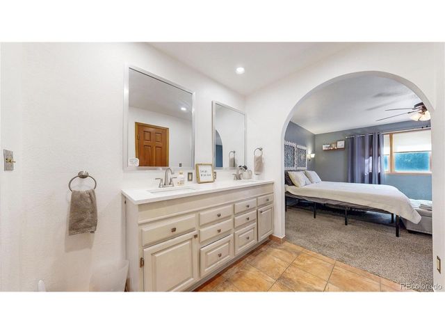 1184 Merion Pl, Broomfield, CO 80020